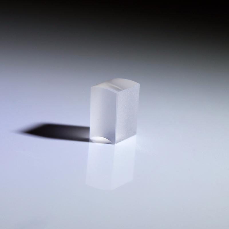 CDGM glass cylindrical lens with AR coating at 850-980nm