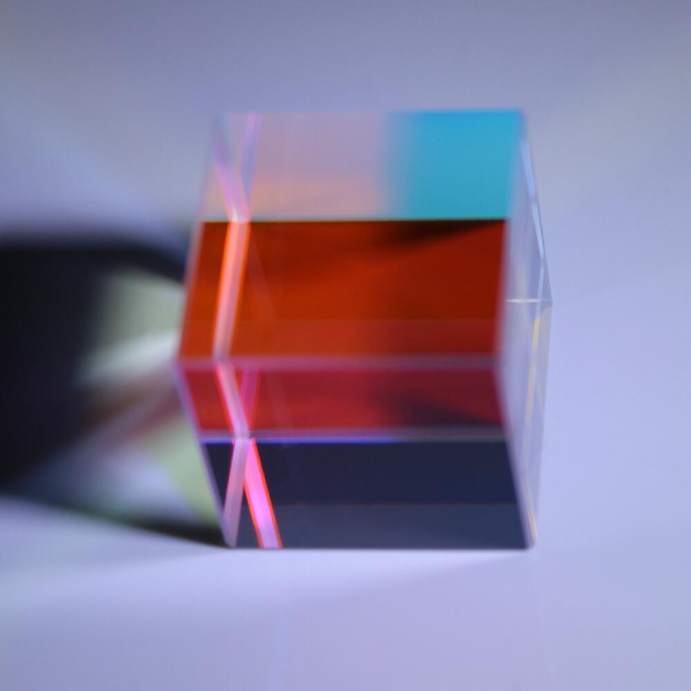 Custom OEM Professional Color Glass Cubes Coated Cube Beam Splitting Prism