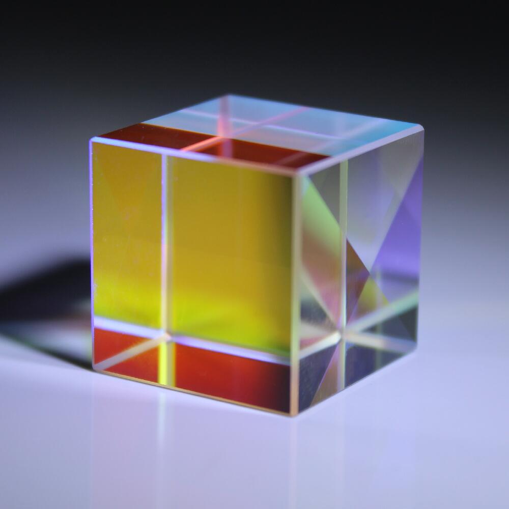 Custom OEM Professional Color Glass Cubes Coated Cube Beam Splitting Prism