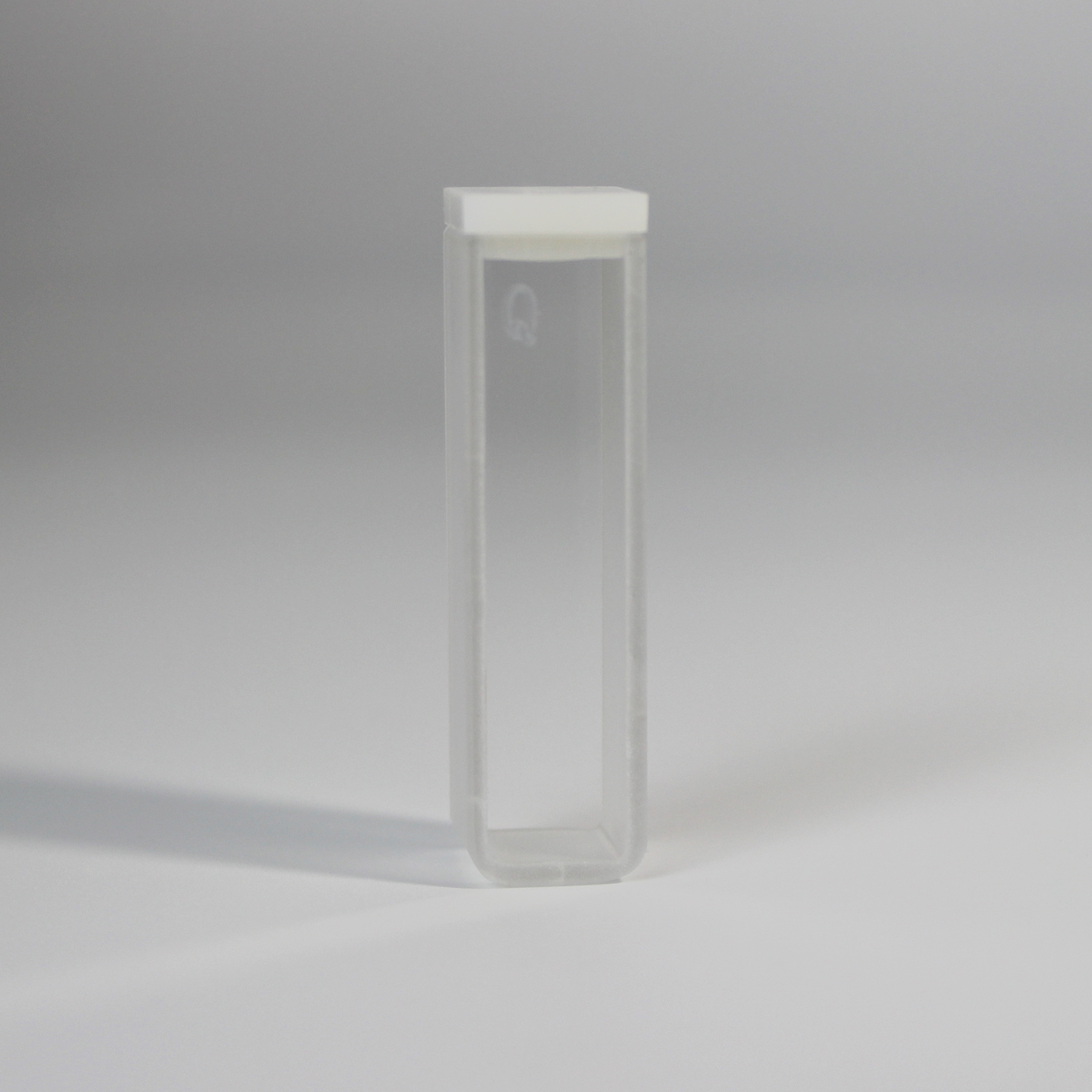 Chinese Manufacturer High Quality Laboratory Standard Quartz Glass Cuvettes for Spectrophotometers