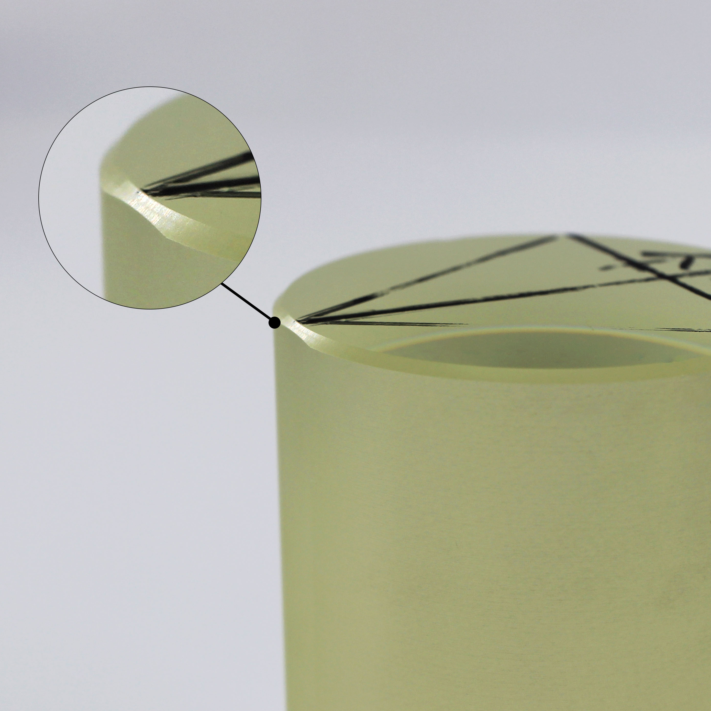 China Optical Grade Lithium Tantalate (LiTaO3) Crystal Single Crystal Boule Lens