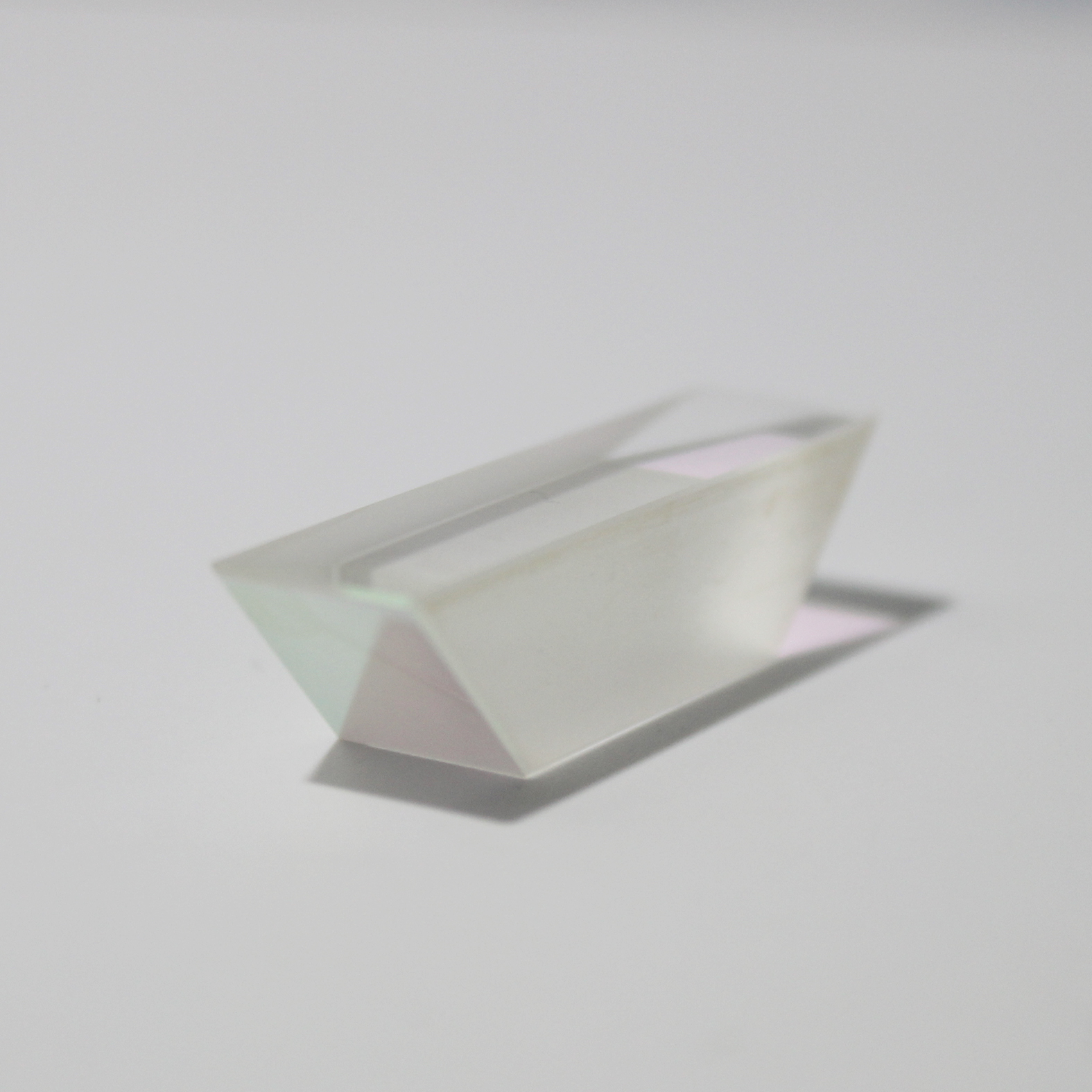High precision optical dove prism for image rotation applications