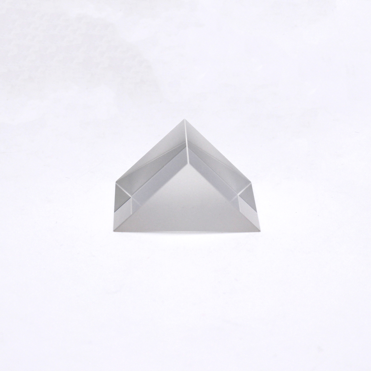 High precision optical glass Right Angle Prism made of BK7 for 90 degree beam deviation in laser and imaging systems