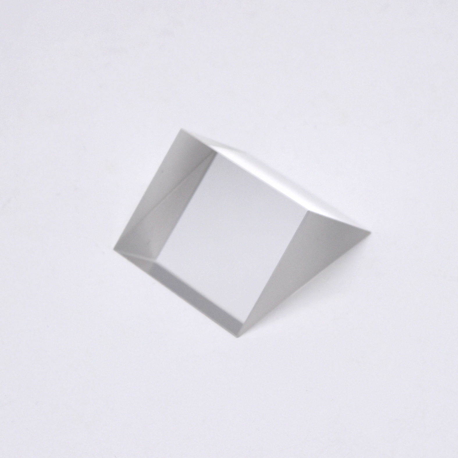 High precision optical glass Right Angle Prism made of BK7 for 90 degree beam deviation in laser and imaging systems