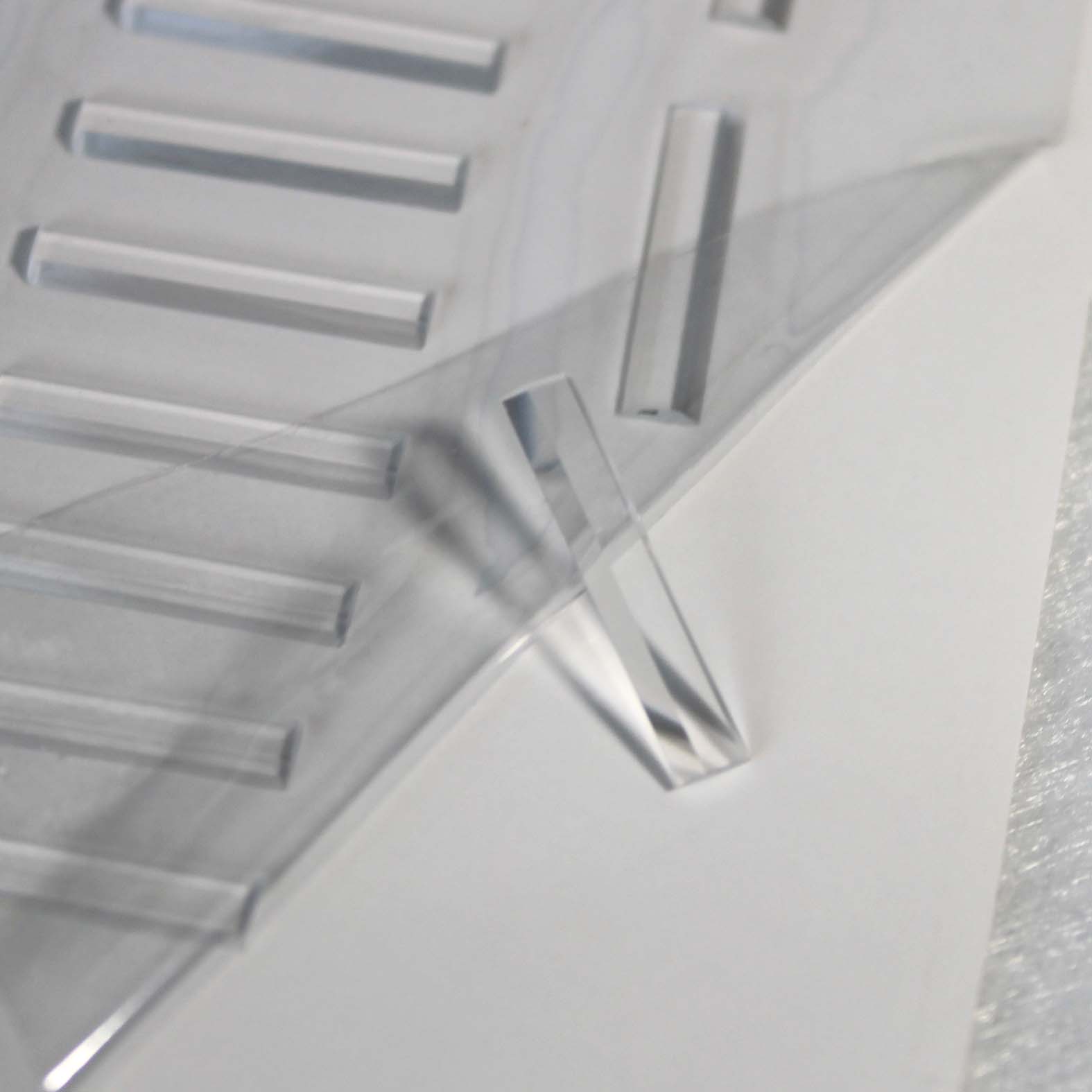 Optical Dove prism for imaging and photonic applications