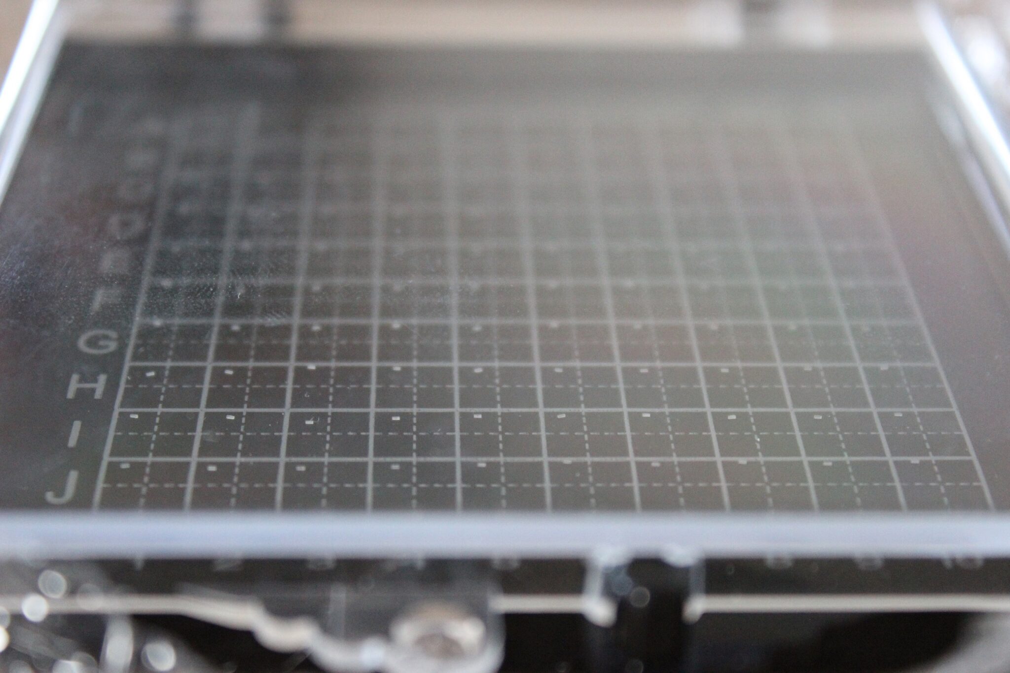 Tiny sapphire rod lens for endoscope and fiber optic applications