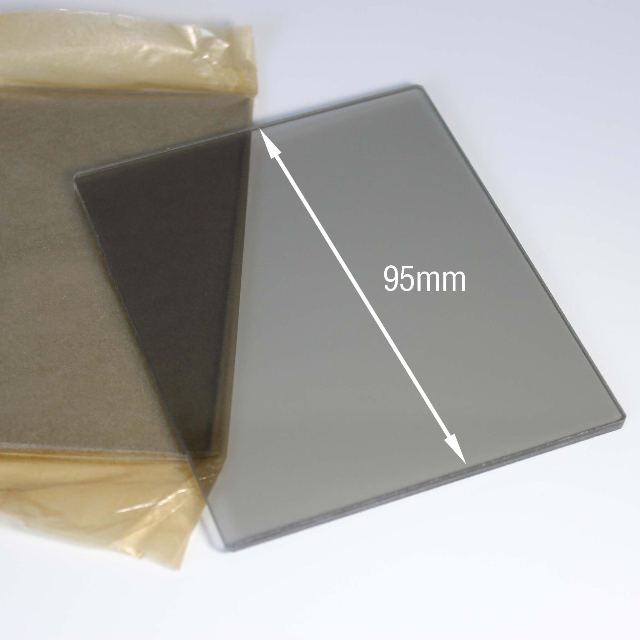 Optical glass polarizer for measurement and imaging equipment