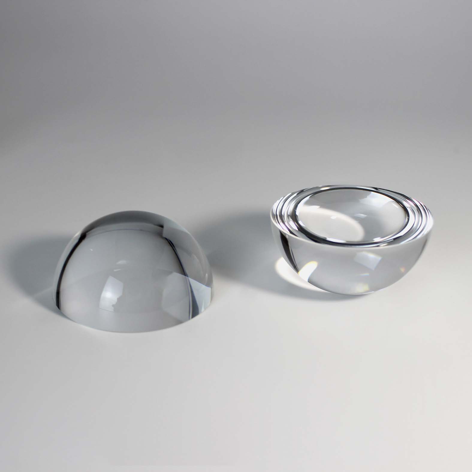 Precision half ball lens for optical imaging and photonic systems