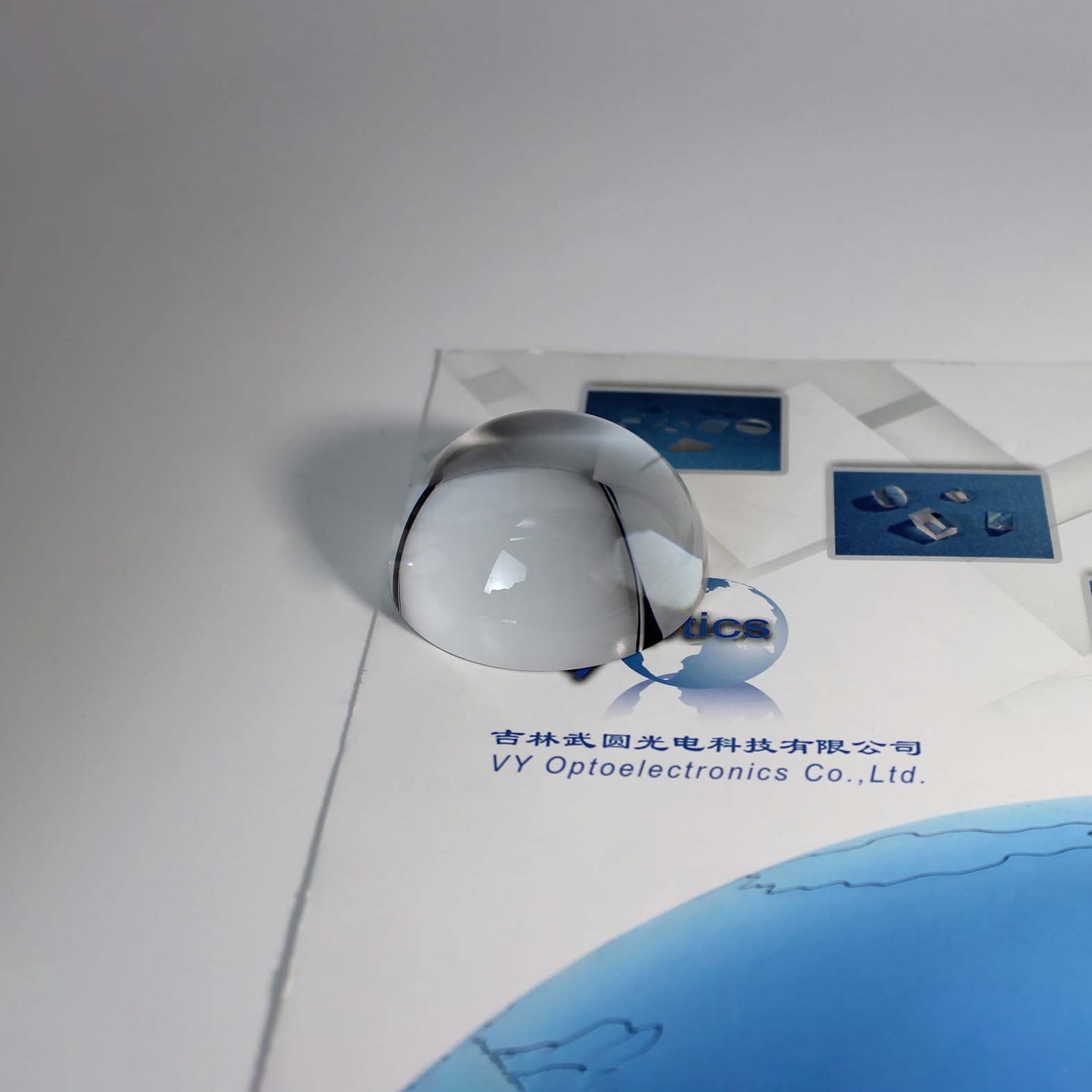 Precision half ball lens for optical imaging and photonic systems