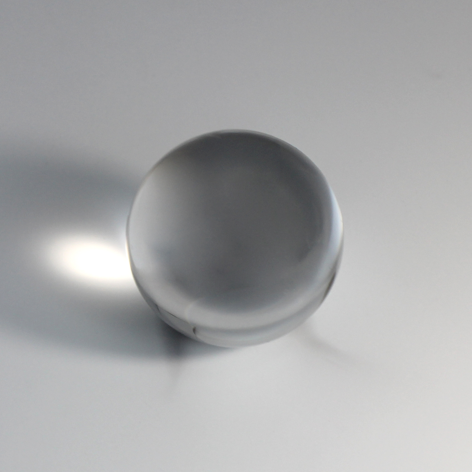 Glass ball lens for optical coupling applications