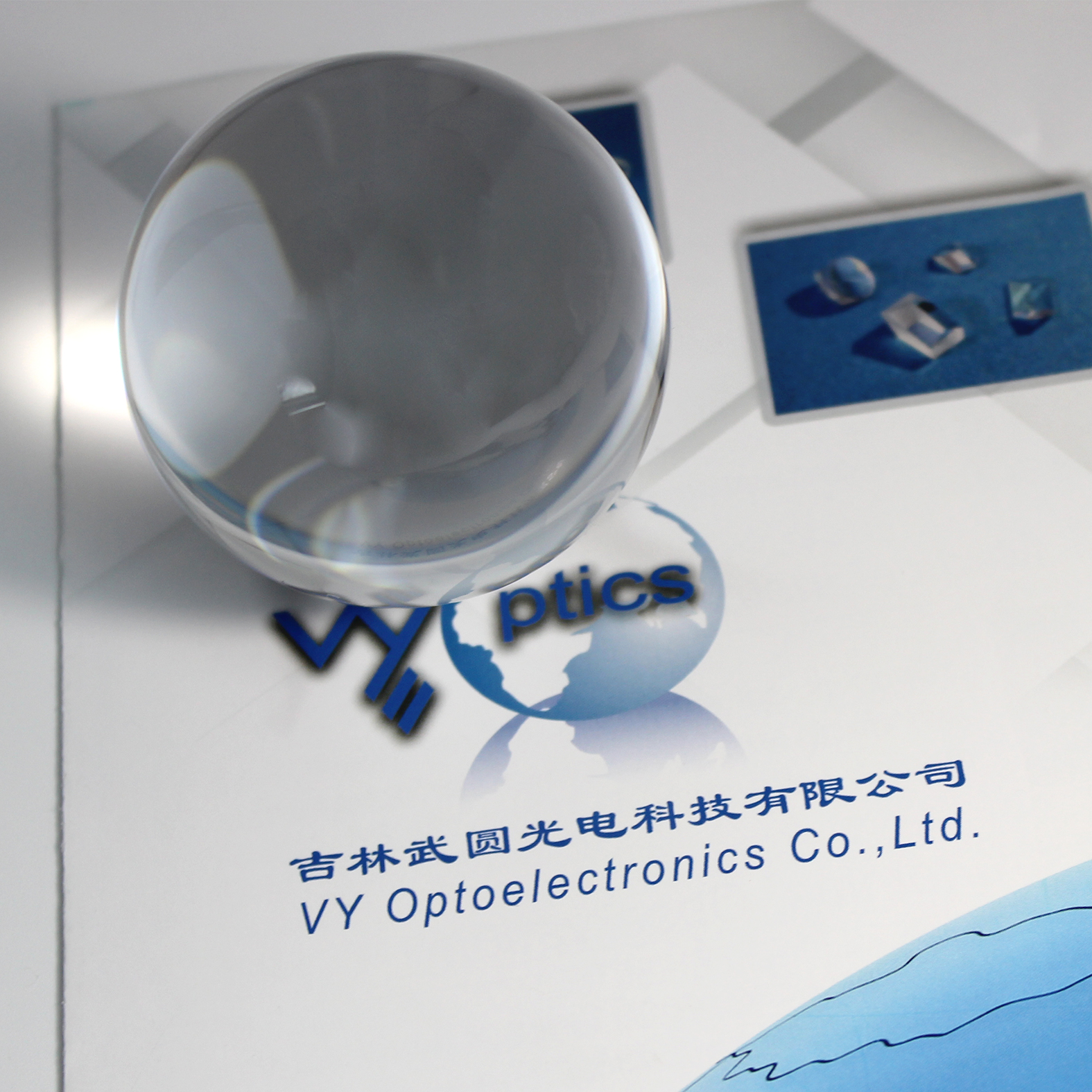 Glass ball lens for optical coupling applications