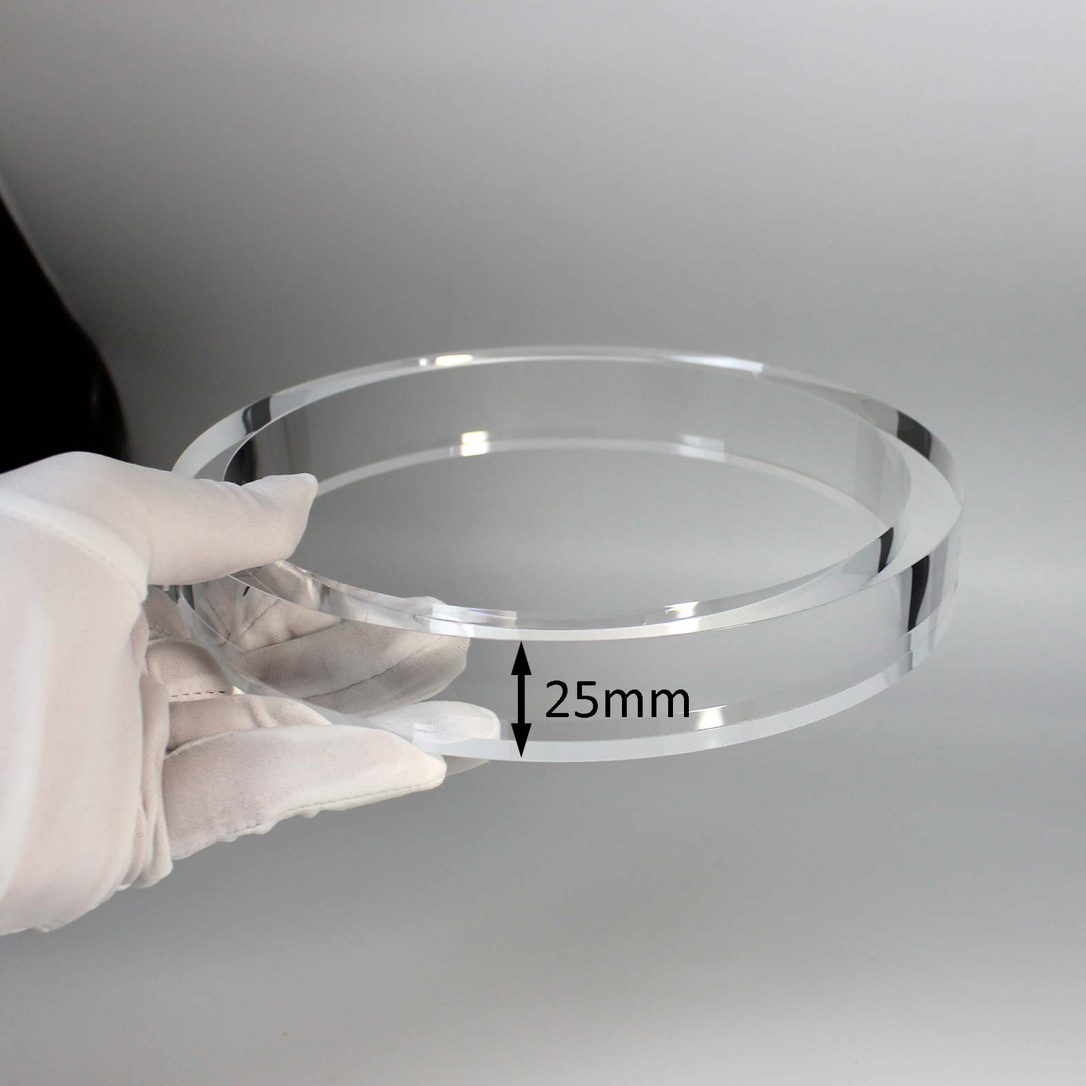 Quartz glass tube for precision optical applications