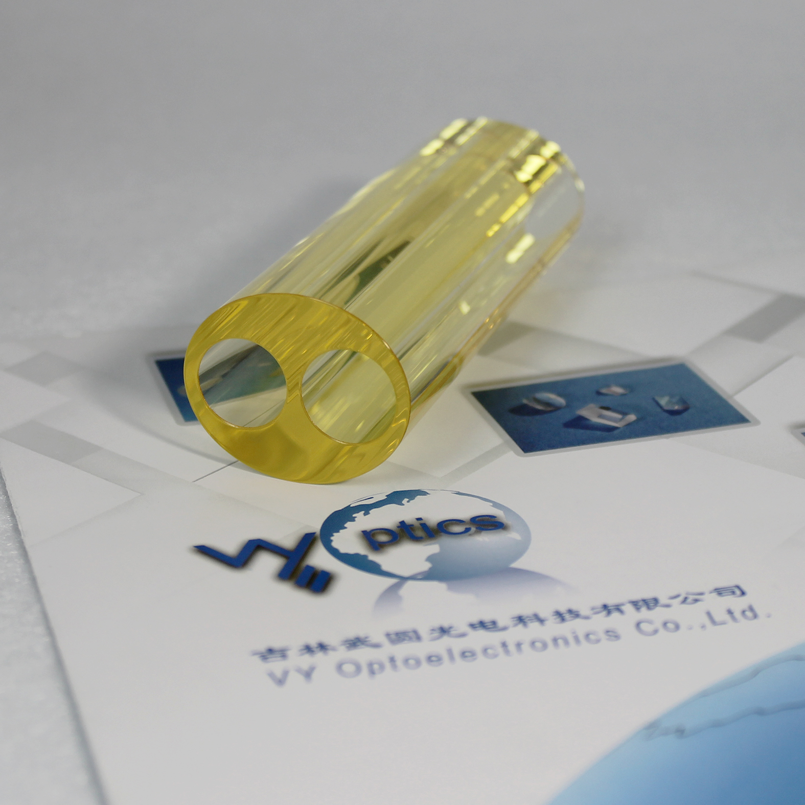 Two bore laser cavity