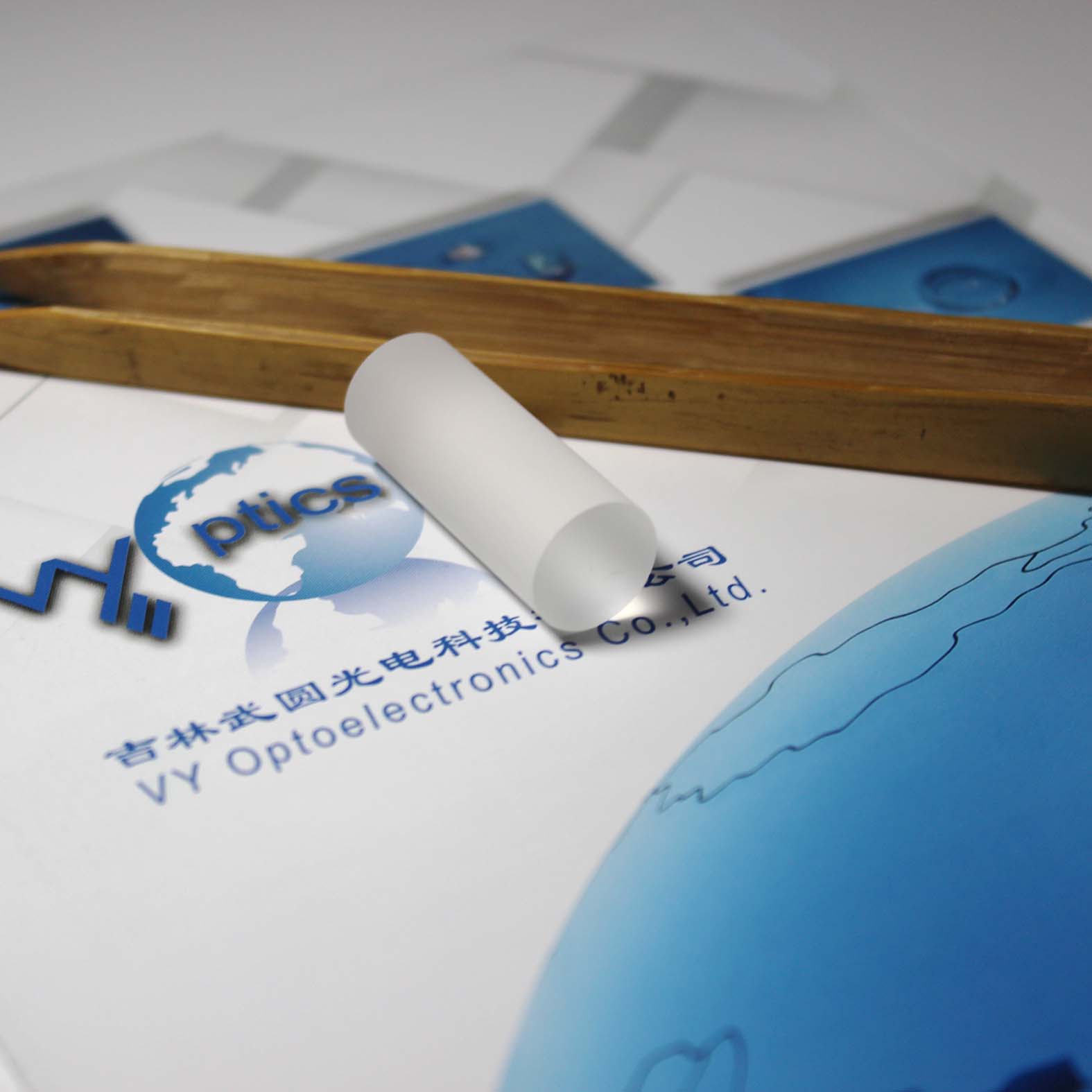 Borosilicate glass rod lens