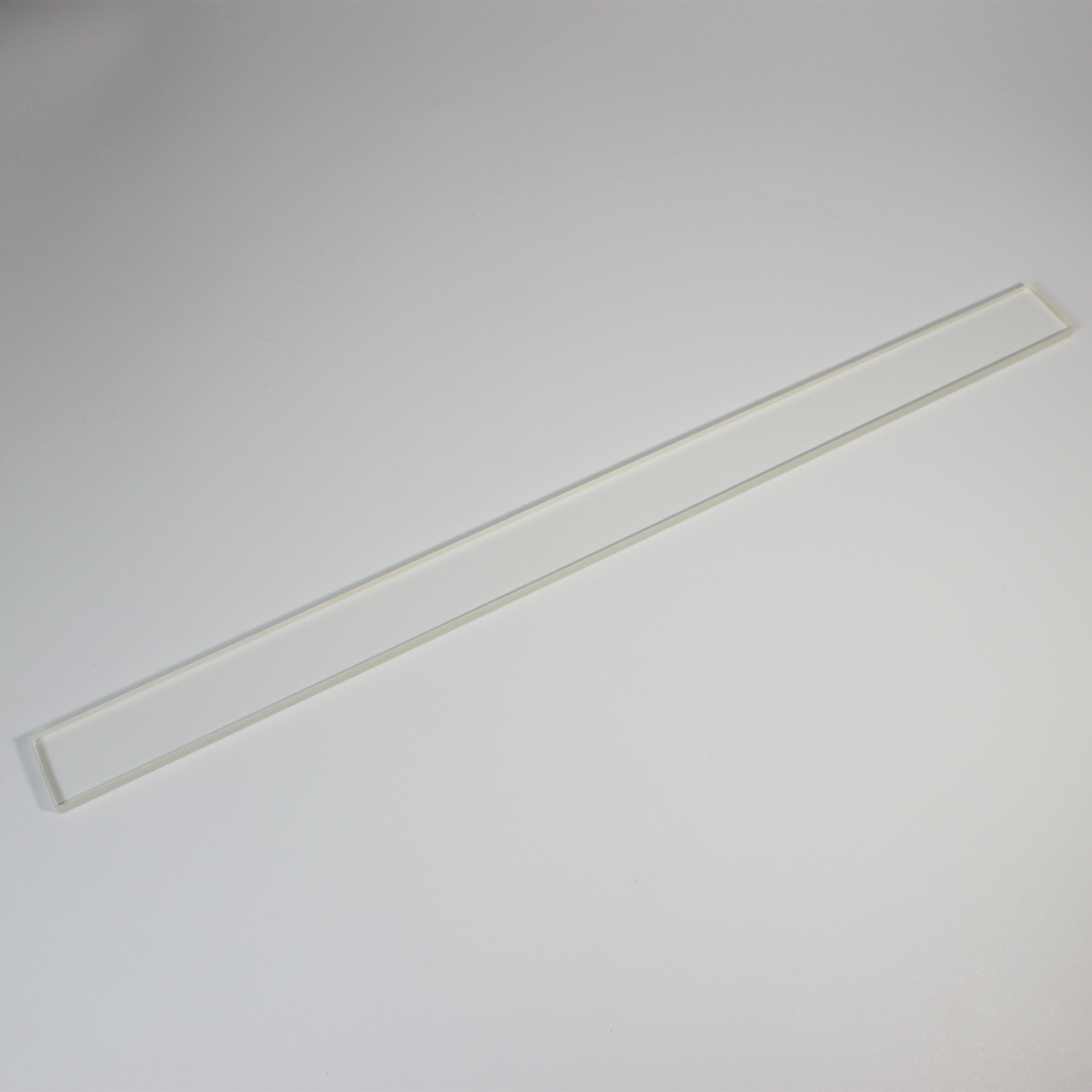 Plano convex cylindrical glass lens